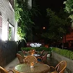 Elit Hotel 4*