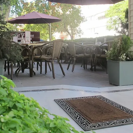 Elit Hotel 4*