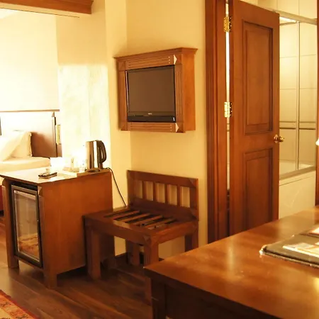 Elit Hotell