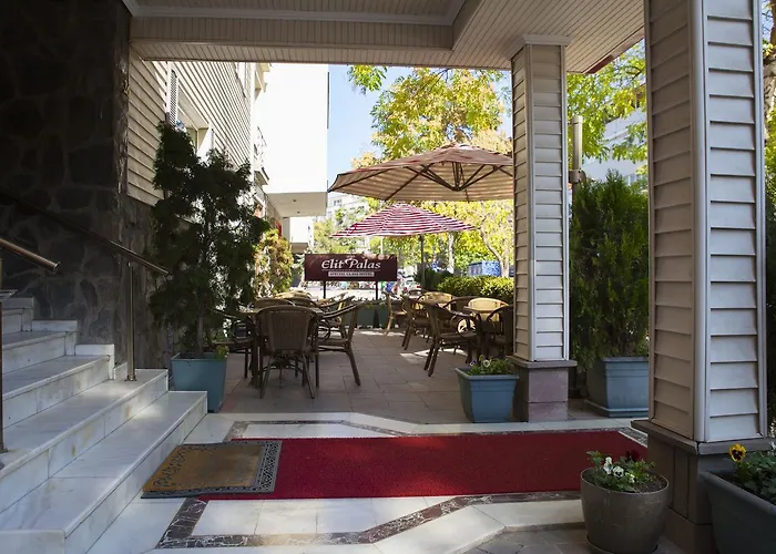 إيليت بالاس فندق 4*