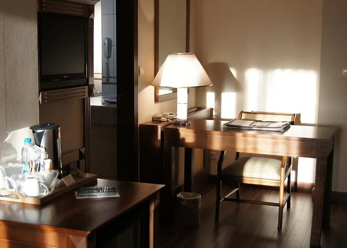 إيليت بالاس