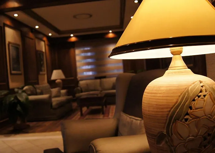 فندق إيليت بالاس 4*