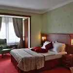 Otel Elit 4*